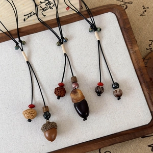 Colliers faits main style néo-chinois avec pendentif pignon de pin en céramique sur lin