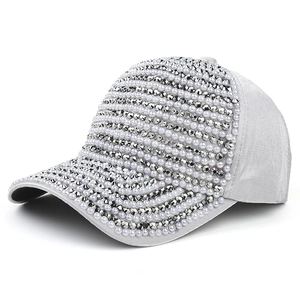 Casquette de baseball argentée pour femme avec perles fantaisie et strass brillants