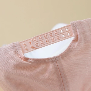 Cappellino da baseball rosa alla moda con chiusura posteriore regolabile in plastica