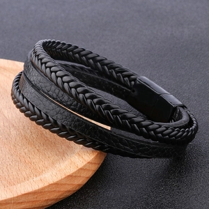 Pulsera multicapa de cuero negro trenzado a mano con cierre magnético para hombres