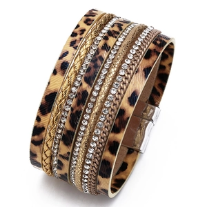 Bohemian Multi Layer Alloy Leopard Print PU Leather Rhinestone Magnetic Buckle Wrap Bracelet For Women Daily Fashion Jewelry