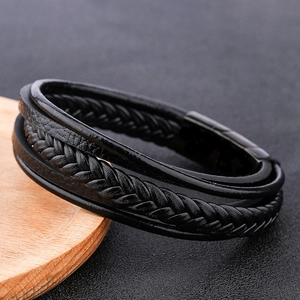 Bracelet rétro multicouche en cuir noir pour homme avec fermoir magnétique en acier inoxydable