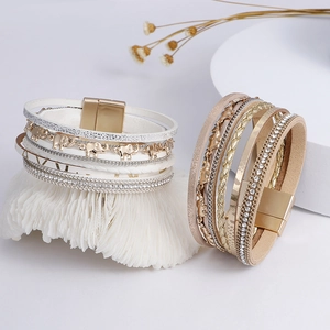 Bracelets bohèmes multicouches en cuir avec chaînes en strass et breloques éléphant