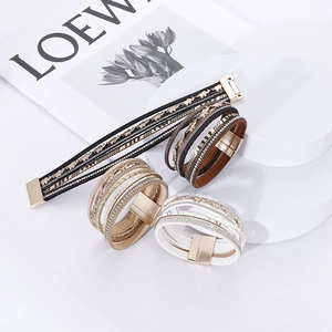 Bracelet multicouche en cuir tressé avec pendentif éléphant et strass brillants