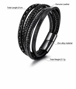 Detailansicht eines mehrlagigen schwarzen Lederarmbands mit magnetischem Zinklegierungsverschluss