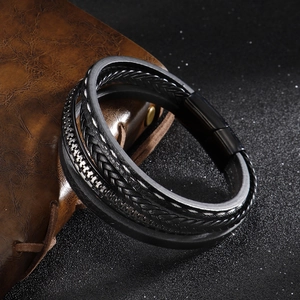 Mehrlagiges schwarzes geflochtenes Lederarmband für Herren mit mattem Magnetverschluss