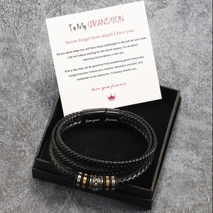 Geflochtenes Lederarmband Set für Herren mit gravierter Magnetschließe und Geschenkbox