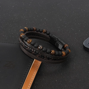 Bracciale multistrato da uomo in pelle con pietre occhio di tigre e chiusura magnetica