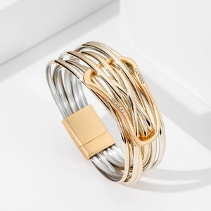 Bracelet bohème multicouche avec bandes argent or et fermoir magnétique en cristal