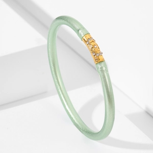 Pulsera jelly verde claro con purpurina y hebilla de estrella hexagonal dorada con diamantes