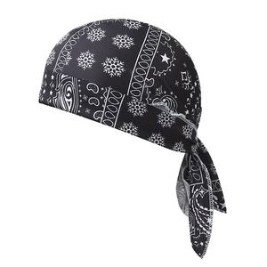Elastisches schwarzes Piratentuch mit Paisley- und Schneeflockenmuster für den Radsport