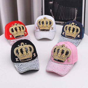 Casquettes de baseball couronne avec sequins et perles en rouge, blanc, marine, noir et rose