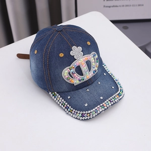 Dunkelblaue Denim-Baseballkappe mit buntem Strass-Kronenmuster und verzierten Details