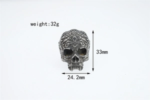 Detailed view of vintage skull ring dimensions showing 33mm height and 32g weight