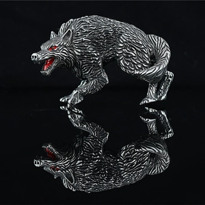 Punk Stil Heavy Industry 3D Titanstahl Wolf Statue Ornament Brüllender Wolf Figur Home Office Schreibtisch Deko Herren Geschenk
