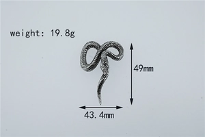 Pendentif serpent 3D en argent vieilli avec dimensions 49mm x 43.4mm et poids de 19.8g