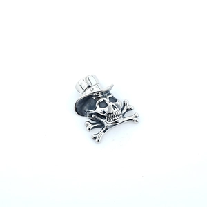 Collier tête de mort vintage en acier titane avec chapeau haut de forme et os