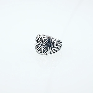 Bague Viking Kolovrat pour homme en acier argenté avec motifs de nœuds celtes