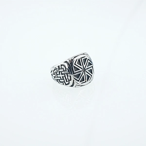 Bague Viking nordique vintage en acier inoxydable avec symbole Kolovrat et nœud celtique