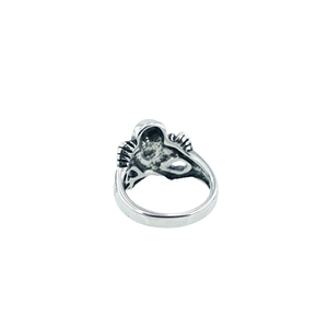 Bague tête de mort gothique rétro en acier titane argenté avec gravures artistiques