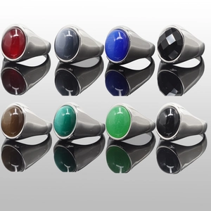Vintage Stainless Steel Signet Ring For Men Women Oval Gemstone Inlaid Red Blue Black Green Stone Polished Fashion Band Ring
