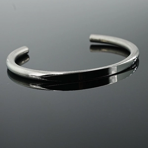 Minimalist silver C-shape open groove bangle in polished stainless steel for men and women