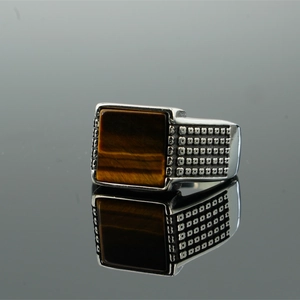 Men's vintage stainless steel ring with square tiger eye stone and grid texture