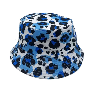 Chapeau bob d'été pour femme avec motif léopard dégradé bleu et bord plat tendance