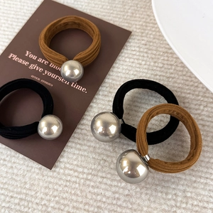 Élastiques à cheveux avec perles argentées en couleurs noir et marron caramel chic