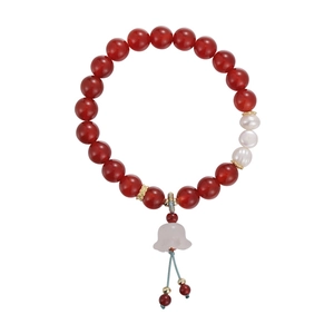 Bracelet vintage en agate et perles avec pendentif délicat en fleur de muguet rose