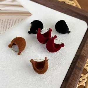 Velvet C-Shape Hoop Earrings Retro Autumn Winter Flocking Alloy Studs Red Black Brown Elegant Jewelry For Women Party