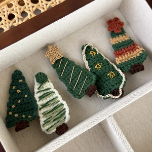 Fermaglio per Capelli ad Albero di Natale in Lana Lavorata a Mano Rosso Verde Clip a Becco d'Anatra Accessorio Festivo