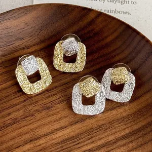 Retro Alloy Geometric Square Stud Earrings Irregular Hammered Texture Contrast Color Gold Silver Fashion Women Ear Jewelry