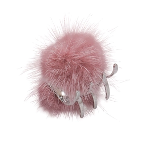 Pince à cheveux en peluche rose avec boules de fourrure et dents en métal argenté brillant