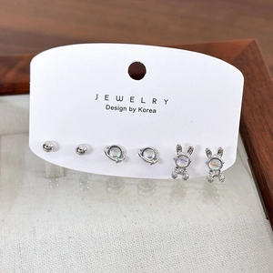 Boucles d'Oreilles Clous Rondes en Cuivre Style Coréen Lapin Planète Strass Perle Artificielle Bijoux pour Femmes
