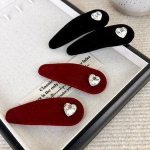 Fermagli per capelli vintage in velluto con strass a cuore, rosso e nero