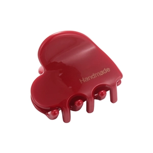Pinza para el pelo roja hecha a mano con forma de corazón en acetato brillante para gala