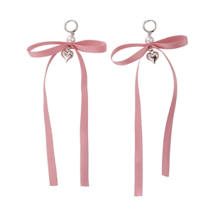 Eleganti orecchini a fiocco rosa con perla bianca e ciondolo a cuore in argento per donna