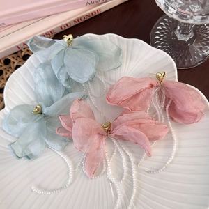 Elegant floral mesh earrings with heart studs and long beaded tassels for women