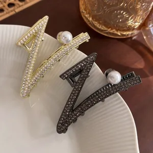 Pince à Cheveux Élégante en Alliage Lettre Z Avec Décoration de Künstliche Perles d'Imitation et Strass Style Français Pince Crabe en Métal Accessoires