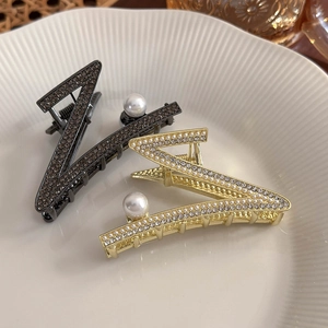Pinces à cheveux élégantes en forme de Z avec perles et strass en or et métal gris