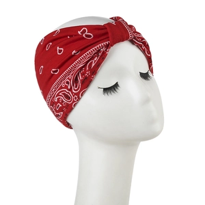 Diadema deportiva de algodón rojo con estampado de cachemira y diseño de nudo
