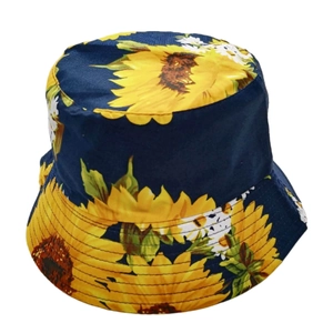 Bob réversible bleu marine avec un imprimé floral de tournesols jaunes éclatants