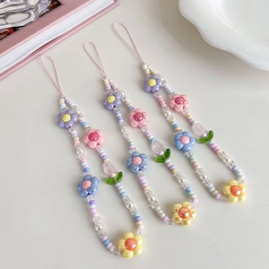 Lanière de téléphone perlée avec breloques de tulipes aux couleurs macarons