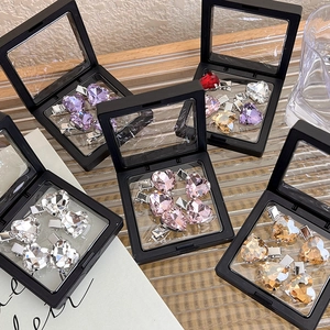 Multiple color heart rhinestone hair clips set in black PE display box for women