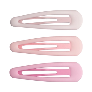 Set of three star gradient pink snap hair clips for girls in various shades of matte finish