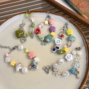 Bracelets colorés en céramique avec papillon et cœur faits à la main pour femmes