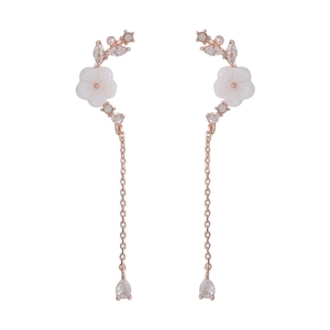 Exquisite shell flower drop earrings in rose gold with white pearls and long chain