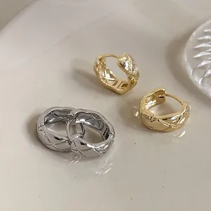 Quilted Pattern Copper Hoop Earrings For Women Minimalist Geometric Fashion Electroplated Gold Silver Plated Ear Buckle Jewelry