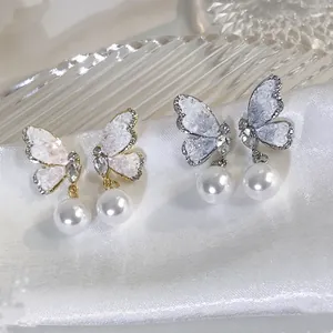Elegante Schmetterling Künstliche Perlen Ohrhänger Legierung Strass Eingelegte Kristallflügel Vergoldeter Schmuck Für Damen Party Dating